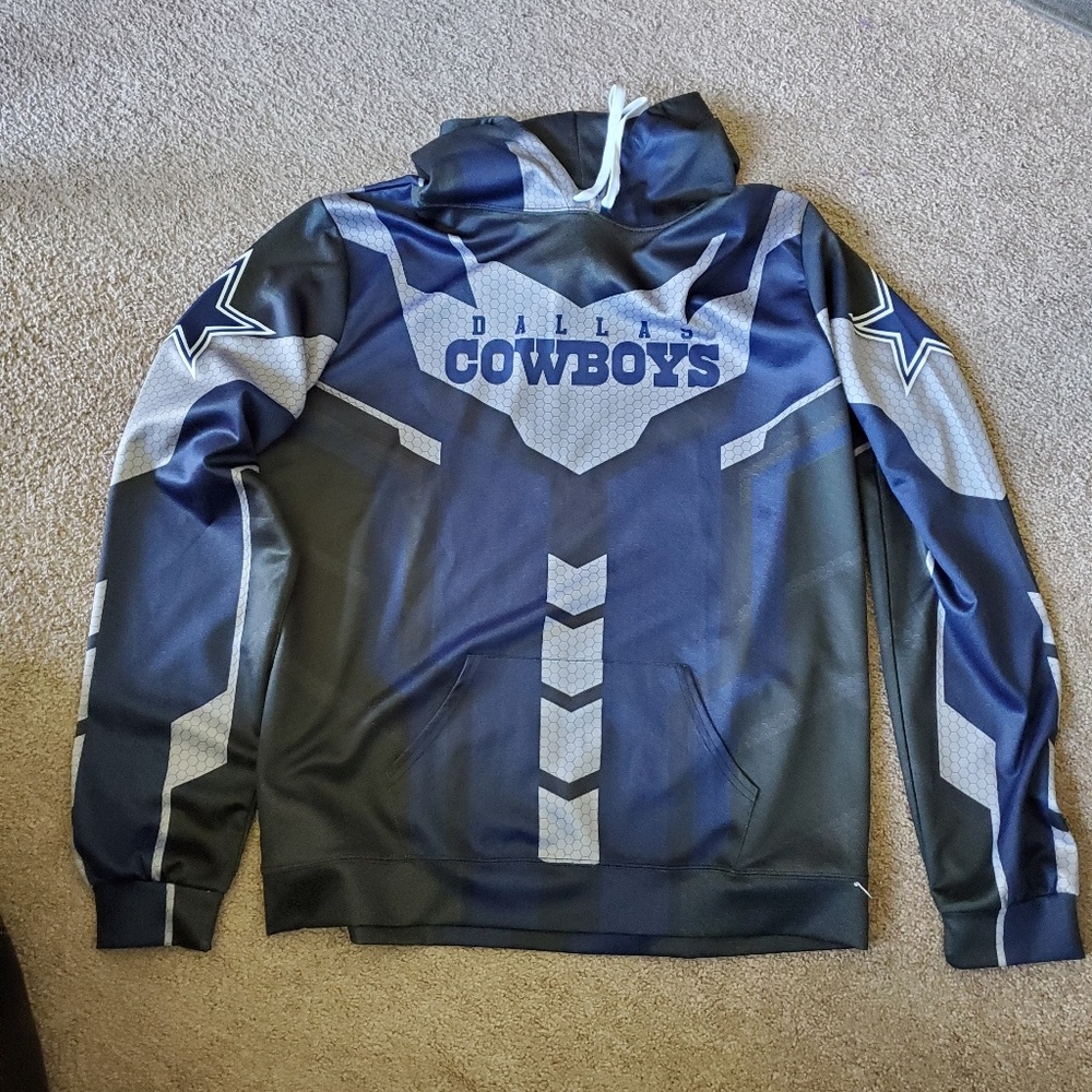 Cowboys light weight sweatshirt.